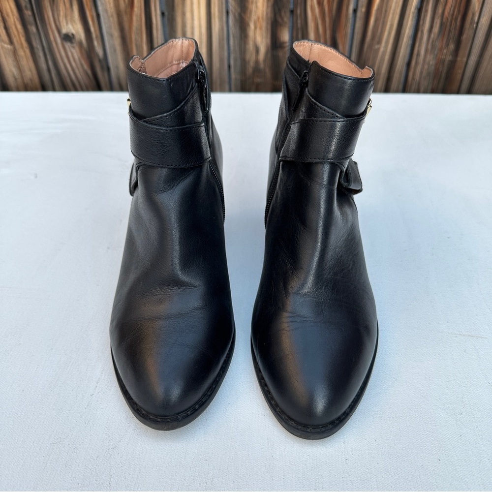 Vionic Trinity Black Leather Ankle Booties - Size 7.5 Wide